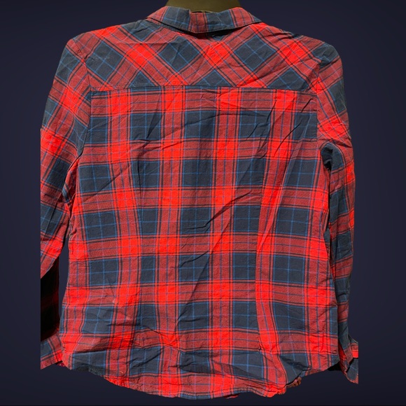 Women’s Plaid Button Up - Picture 2 of 3